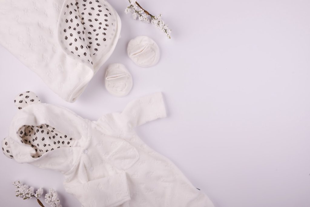 Czy trzeba prasować ubranka dla noworodka?